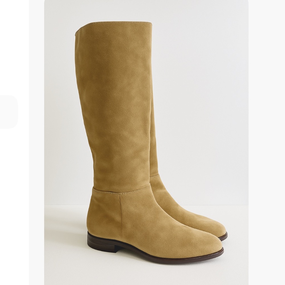 Women’s Tall Heeled Boots in Camel Suede